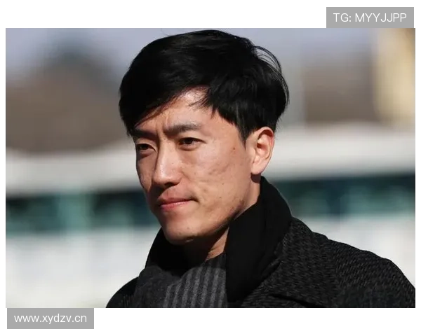 刘翔机场被拍，穿着随意得像隔壁快递小哥，这差距我真的看懵了