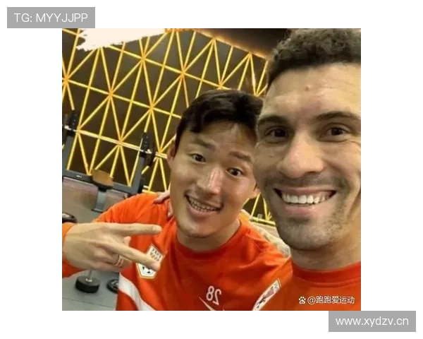 孙准浩这人，比赛像冷面杀手，下了场像人间阔少，谁来告诉我是哪位替身在生活里签名